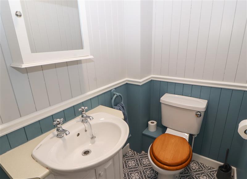 The bathroom (photo 5) at 22 Chatsworth Square, Carlisle