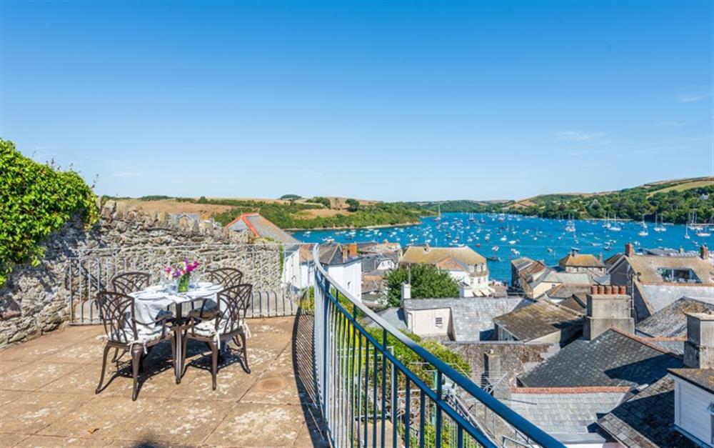 The spacious roof top terrace perfect for alfresco dining at 22 Courtenay Street in Salcombe