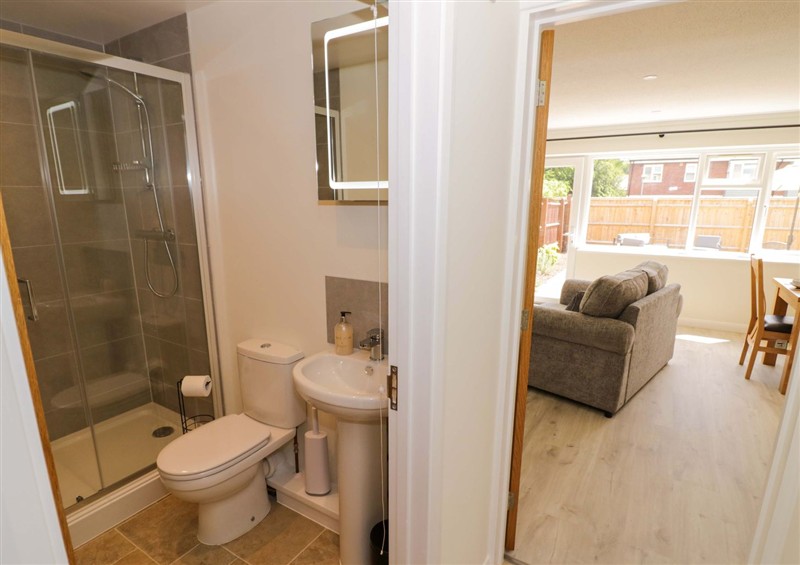 Bathroom at 22 Old Chapel Close, Kidlington
