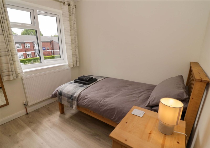 Bedroom (photo 2) at 22 Old Chapel Close, Kidlington
