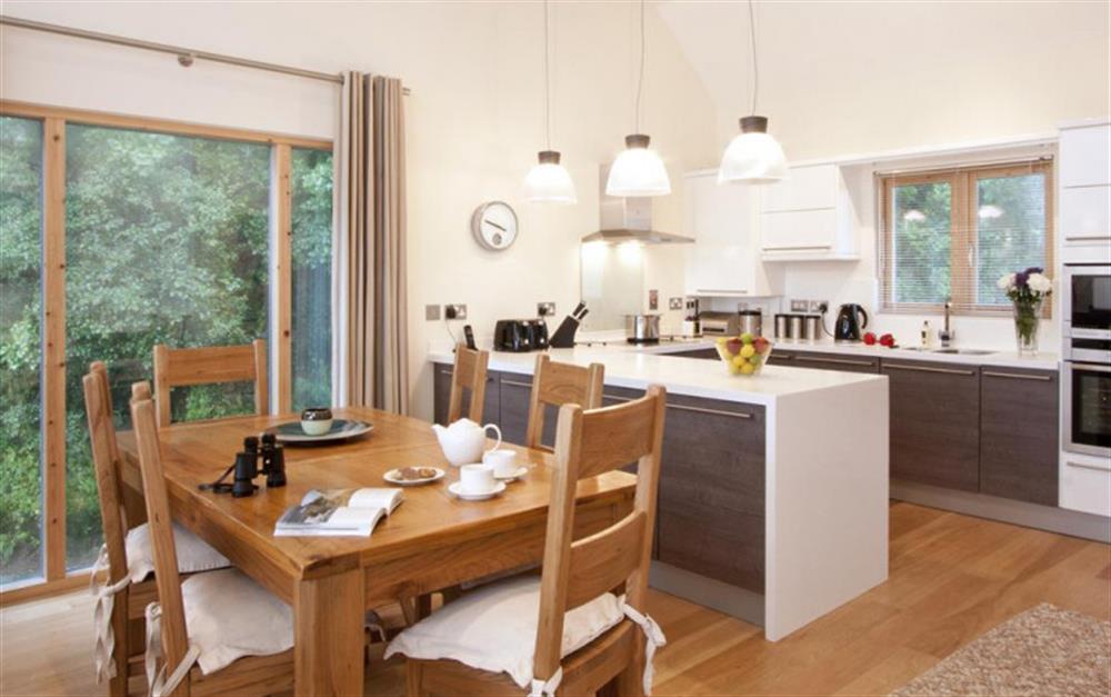 The kitchen and dining area at 22 Talland in Talland Bay