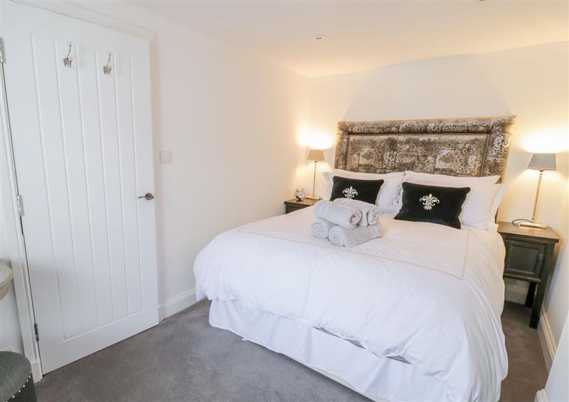 One of the 3 bedrooms (photo 4) at 23 Chapel Street, Conwy