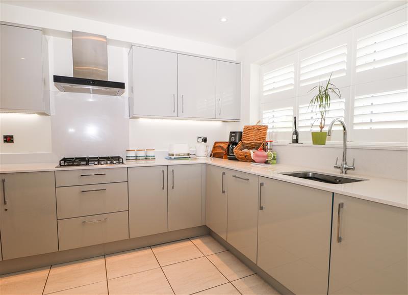 This is the kitchen at 24 Baldwin Close, Hartley Wintney