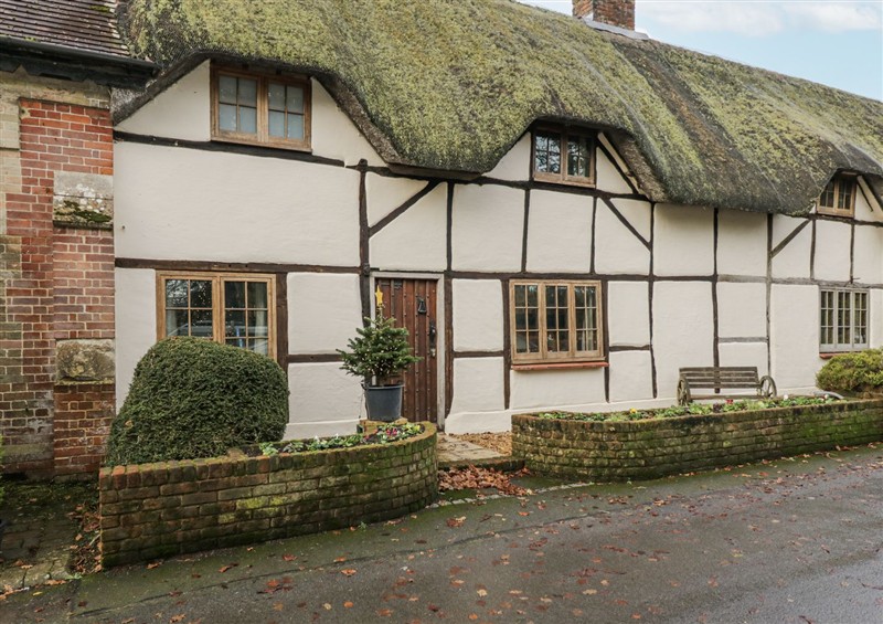 The setting at 24 Eastcourt, Burbage