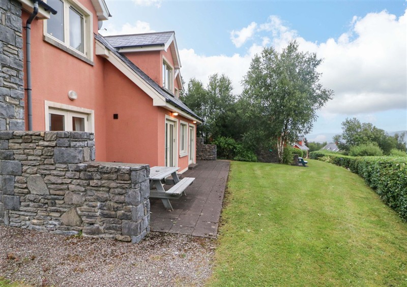 This is the setting of 25 Ring of Kerry Golf Club Cottages