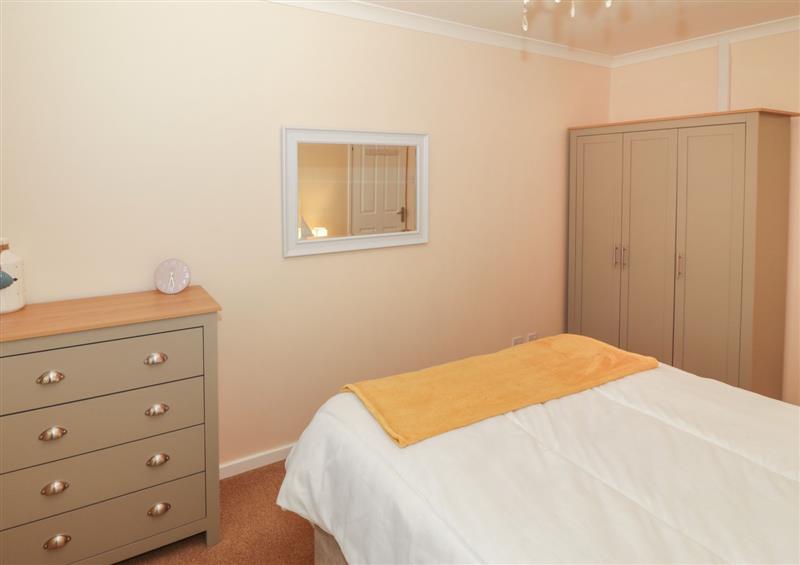 This is a bedroom (photo 2) at 26 Cefn Y Gader, Morfa Bychan