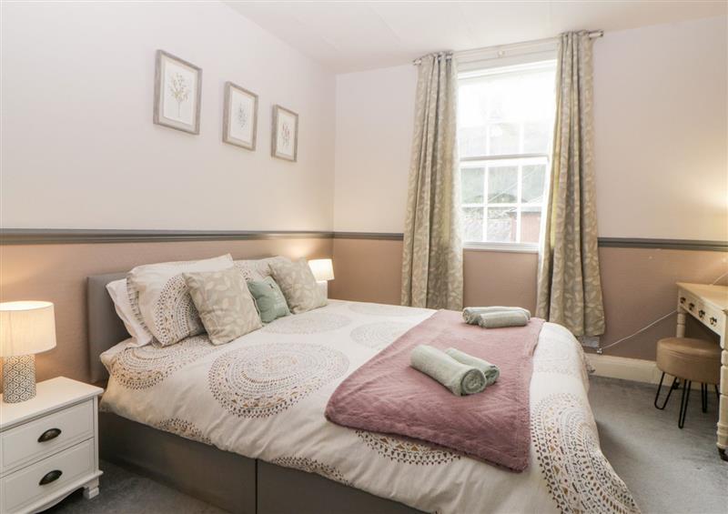 A bedroom in 26 King Street (photo 2) at 26 King Street, Tavistock