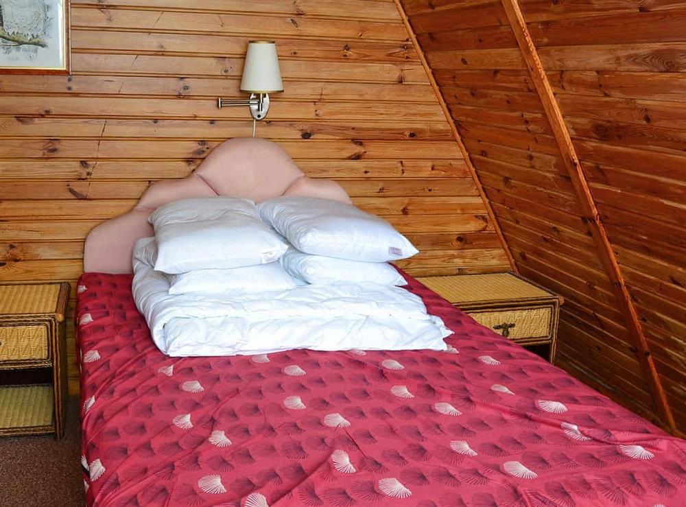 Double bedroom at 26 Pine Lodge in Pwllheli, Gwynedd
