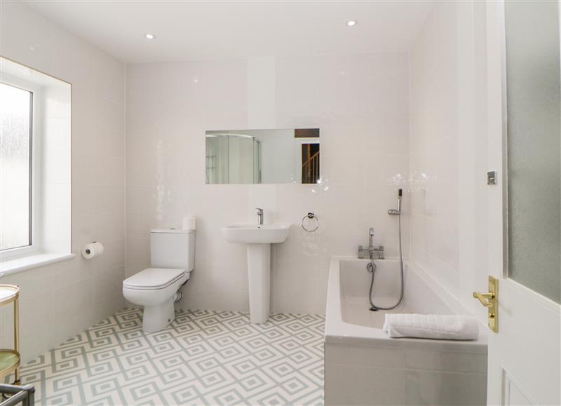 Bathroom (photo 2) at 27 Exeter Street, Teignmouth