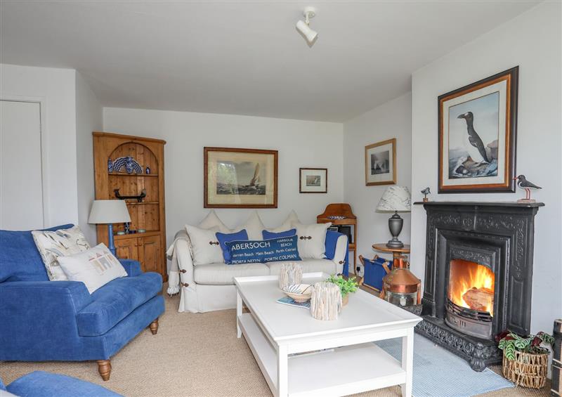 Enjoy the living room (photo 2) at 27 Llwyn Gwalch Estate, Morfa Nefyn