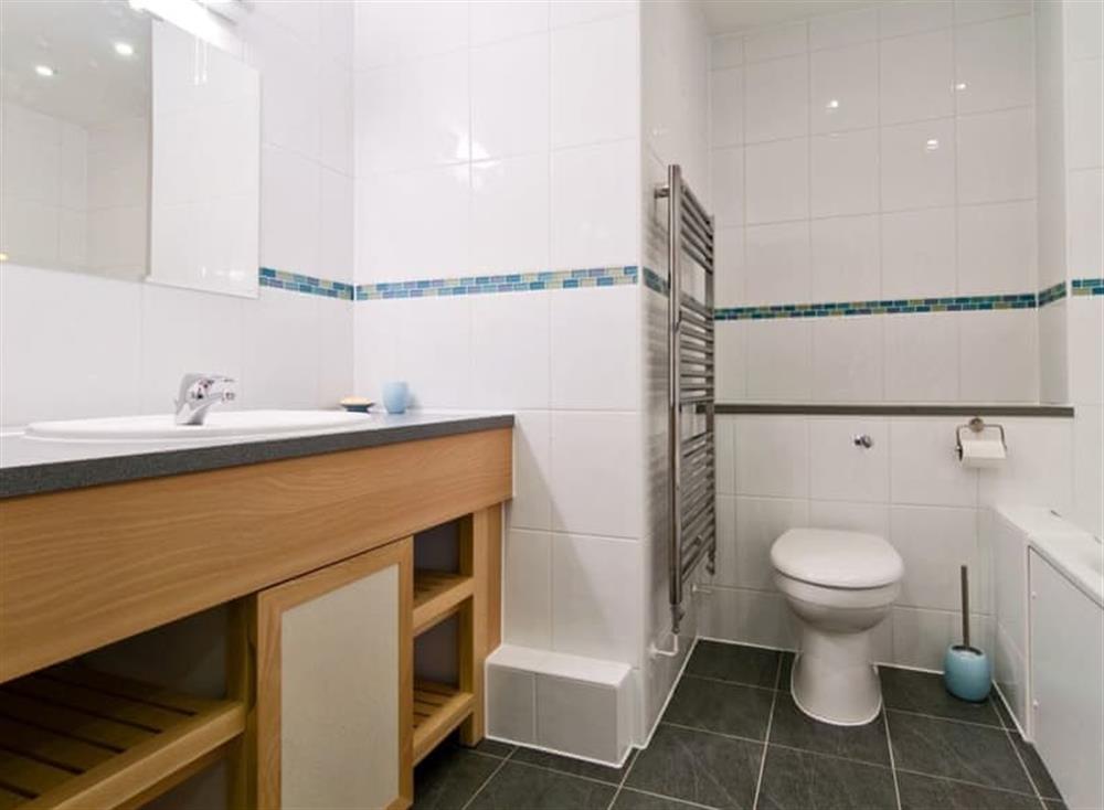 En-suite at 28 Bredon Court in , Newquay