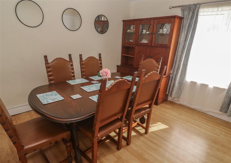 This is the dining room at 28 Guildford Road, Hayle