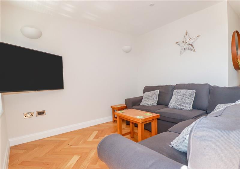 The living area at 28 Island Crescent, Newquay
