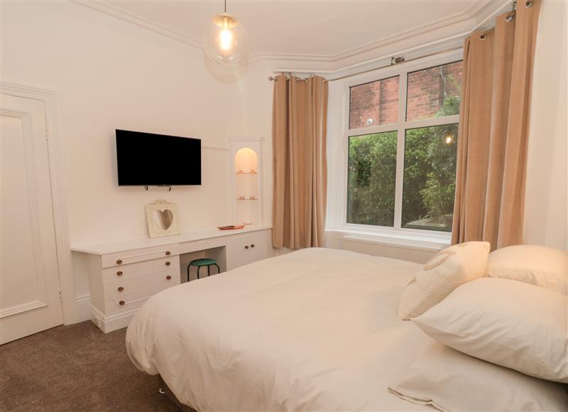 One of the 2 bedrooms (photo 2) at 28 Manor Road, Scarborough