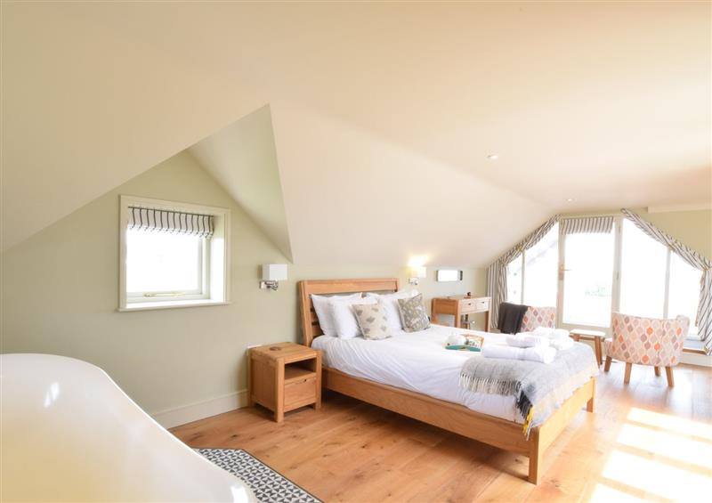 One of the 4 bedrooms (photo 2) at 28 South Green, Southwold, Southwold