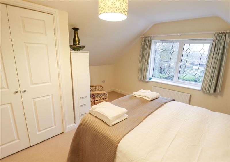 One of the 4 bedrooms (photo 3) at 283 London Road, Wyberton