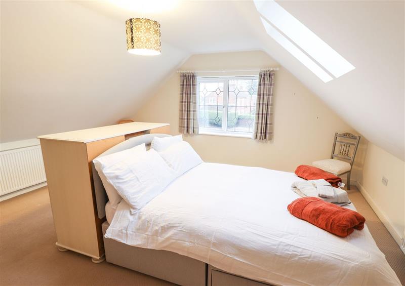 One of the 4 bedrooms (photo 4) at 283 London Road, Wyberton