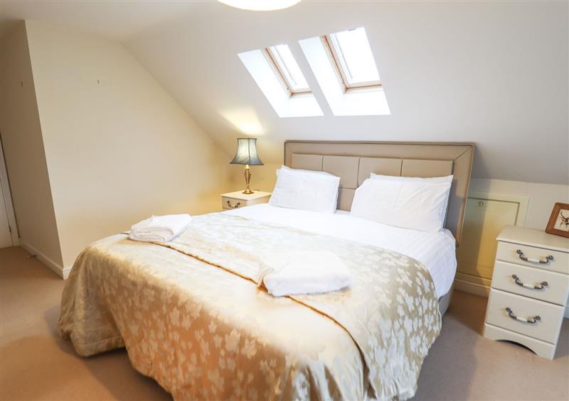 One of the 4 bedrooms at 283 London Road, Wyberton