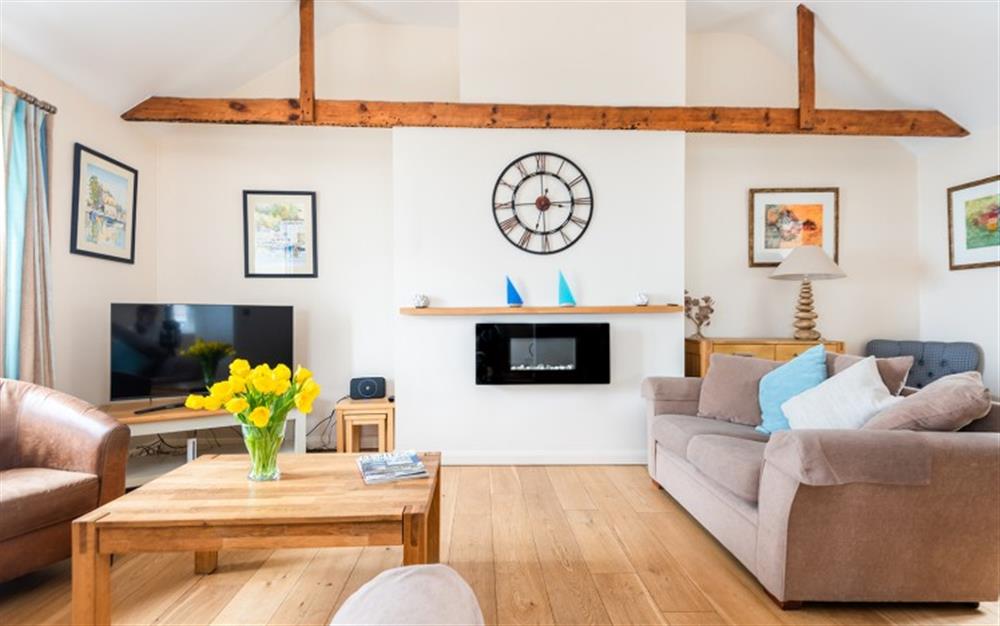 The first floor sitting room with sea views. at 29 Beesands in Beesands