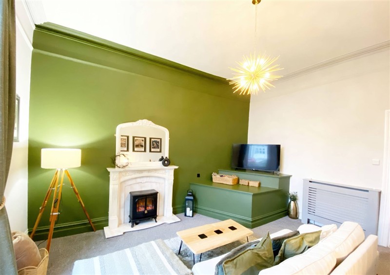 The living room at 2B Redcliffe, Torquay