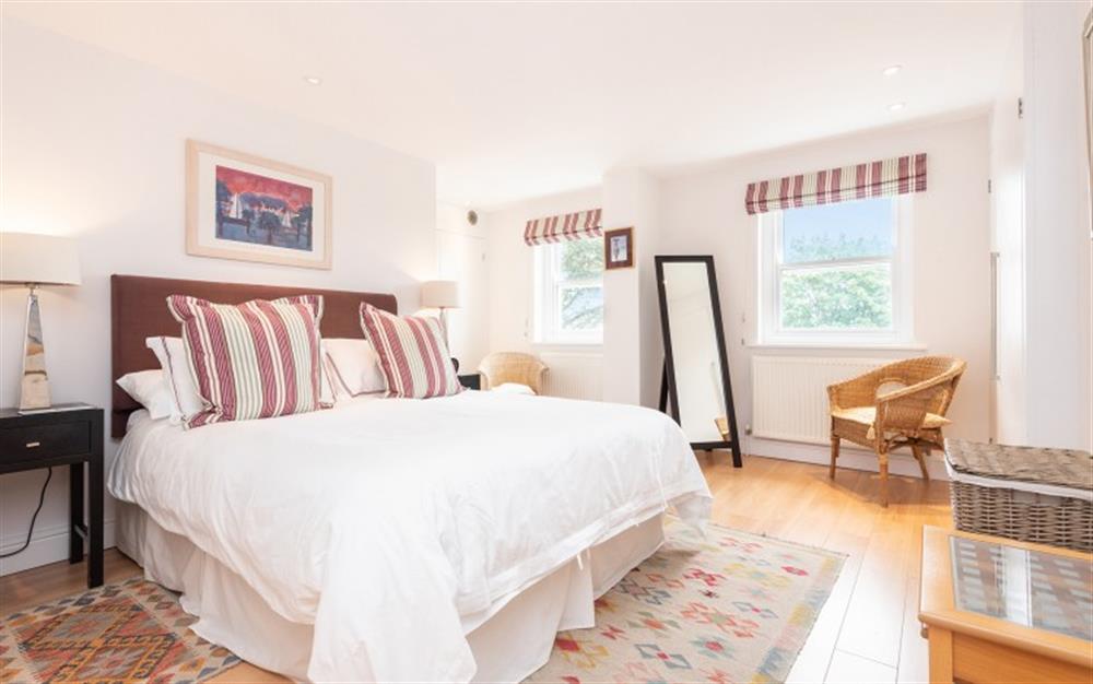 The master bedroom at 3 Albany House in Salcombe