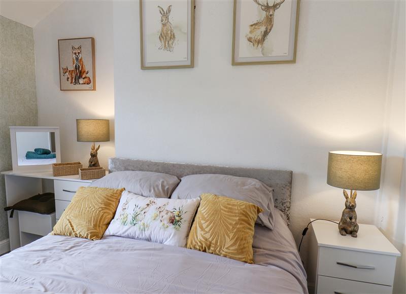 One of the 3 bedrooms (photo 2) at 3 Auborough Street, Scarborough
