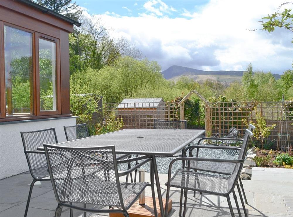Sitting-out-area at 3 Barf Cottages in Keswick, Cumbria