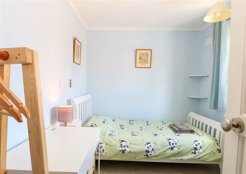 One of the 3 bedrooms (photo 3) at 3 Birkbeck Way, Norwich