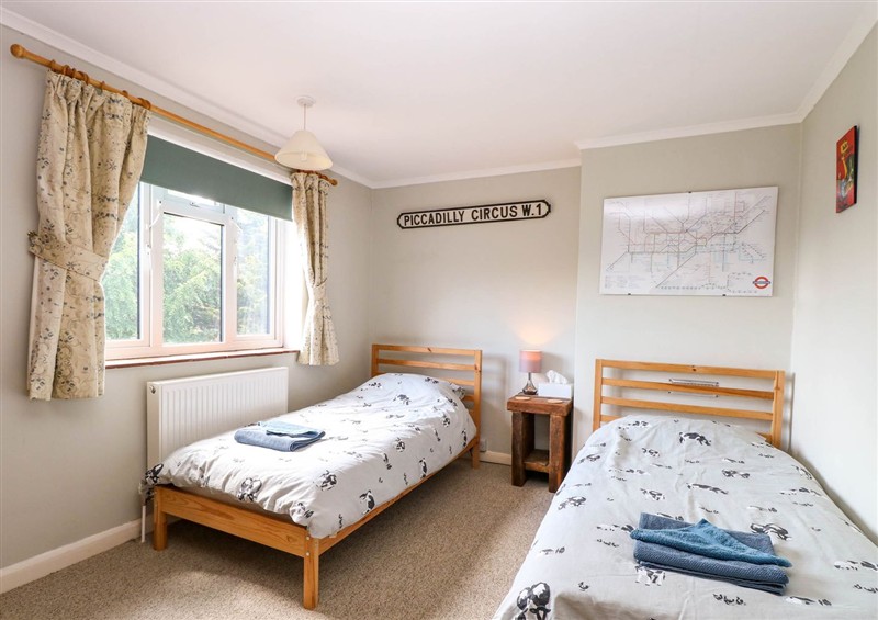 This is a bedroom (photo 2) at 3 Birkbeck Way, Norwich