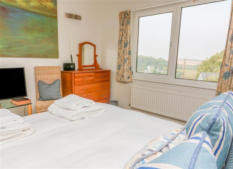 One of the bedrooms at 3 Bonaventure Close, Salcombe