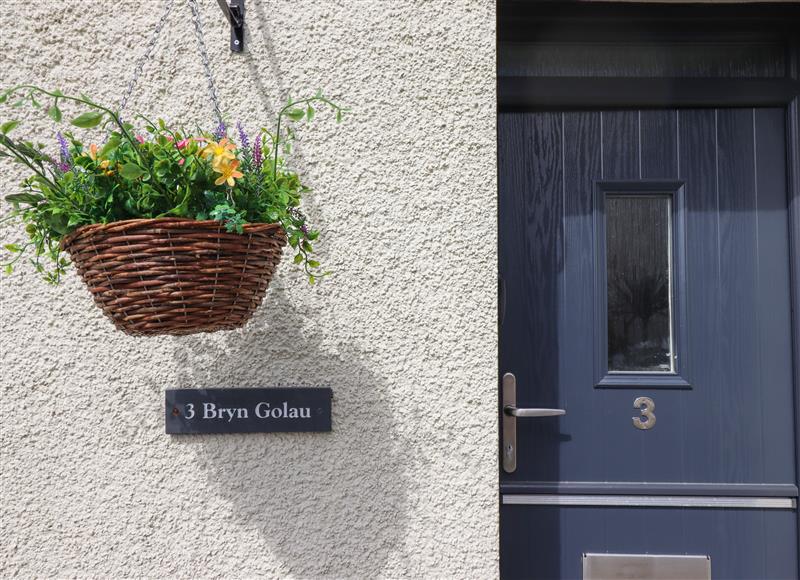 Outside at 3 Bryn Golau, Penrhyndeudraeth