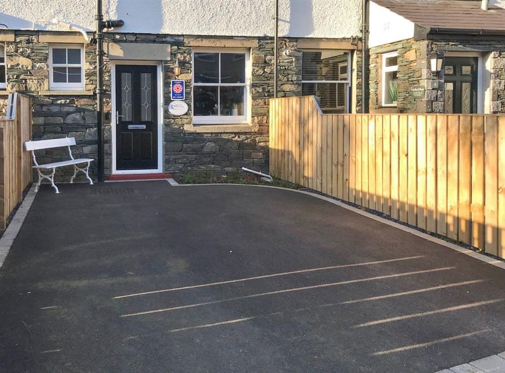 Parking at 3 Catherine Cottages in Keswick, Cumbria