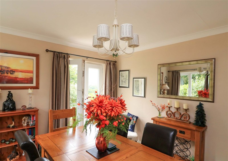Dining room at 3 Chantry Hill, Slapton