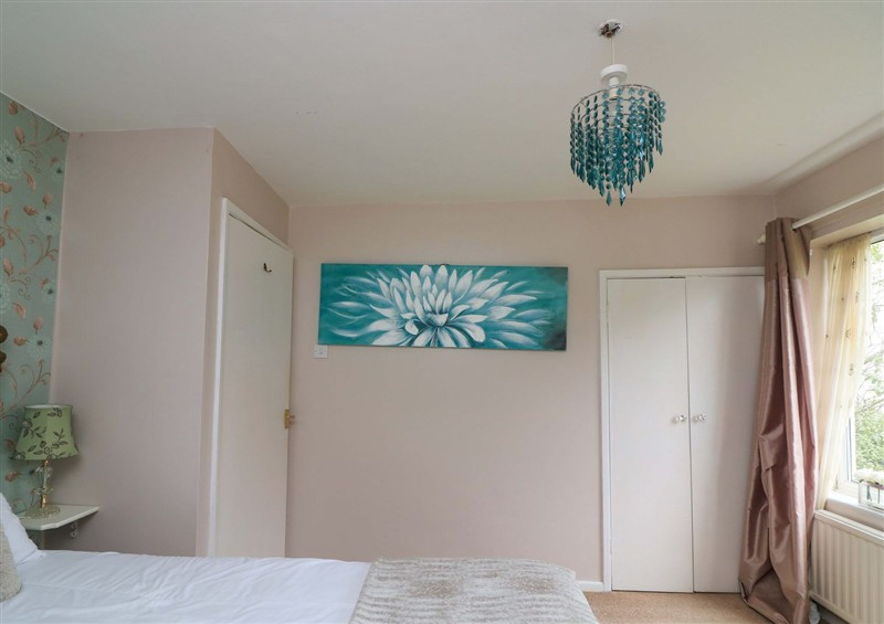 One of the 3 bedrooms (photo 3) at 3 Chantry Hill, Slapton