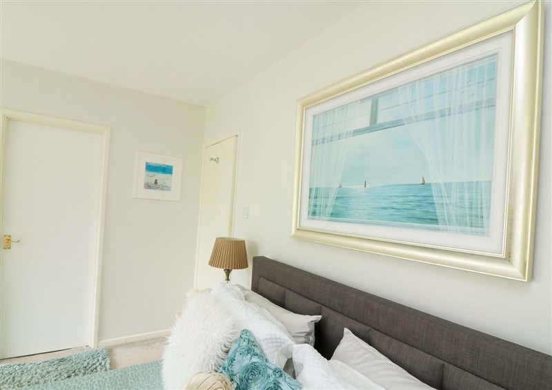 One of the 3 bedrooms (photo 4) at 3 Chantry Hill, Slapton