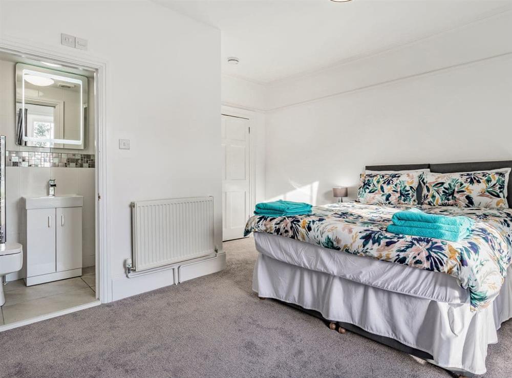 Double bedroom (photo 3) at 3 Edinburgh Villas in Torquay, Devon