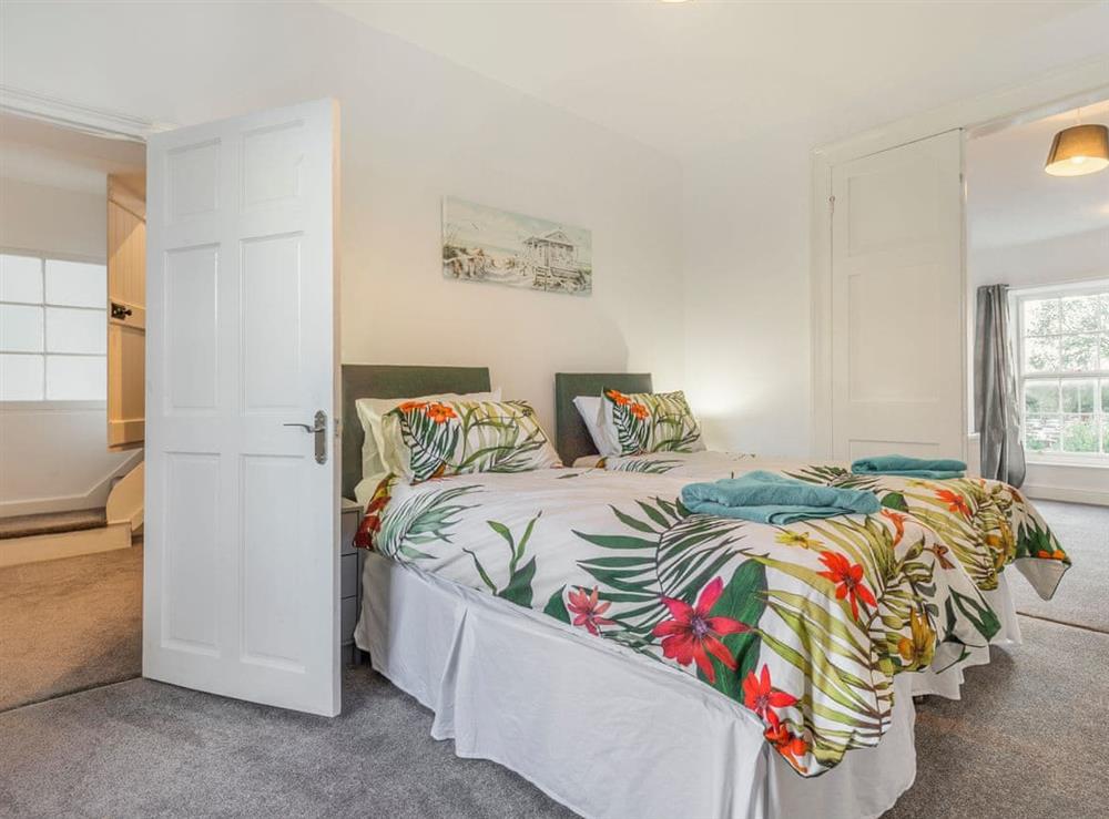 Twin bedroom at 3 Edinburgh Villas in Torquay, Devon