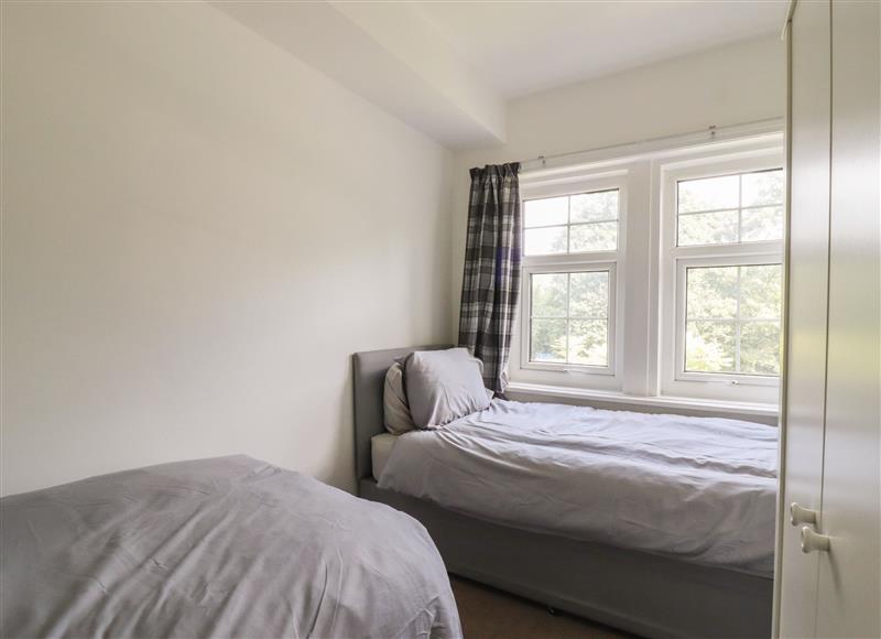 A bedroom in 3 Glendowne Terrace at 3 Glendowne Terrace, Harrogate