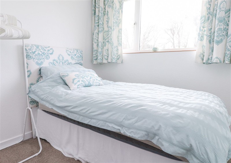 Bedroom (photo 2) at 3 Glyn Y Mor, Llanbedrog