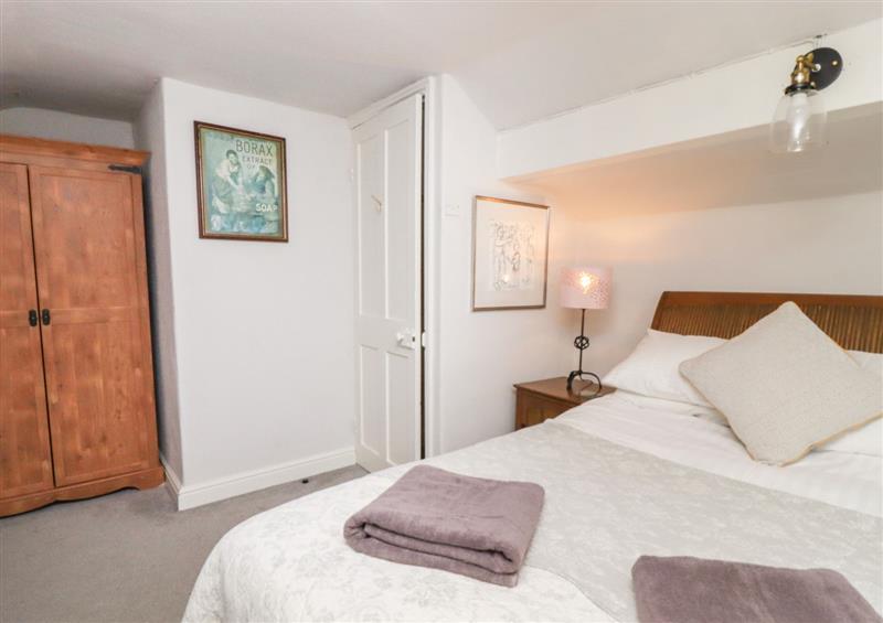 This is a bedroom (photo 2) at 3 Hamilton Terrace, Pateley Bridge