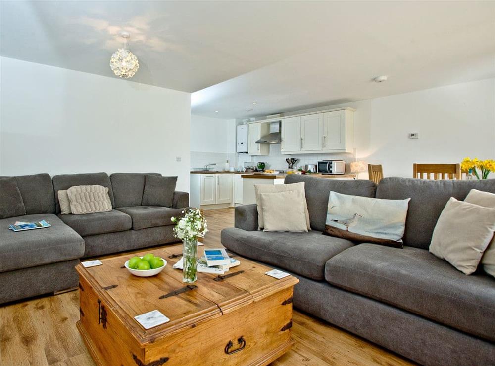 Spacious open plan living space at 3 Harbour View in Newquay, Cornwall