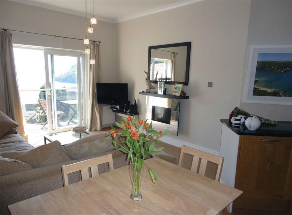 Living room and dining area at 3 Hazeldene, Salcombe, South Hams