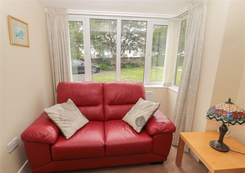 Enjoy the living room (photo 2) at 3 Kings Field, Seahouses