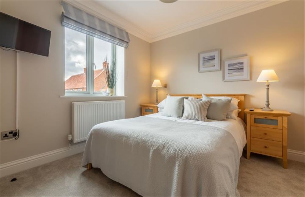 First floor: Bedroom two at 3 Knights  Cottages, Thornham near Hunstanton