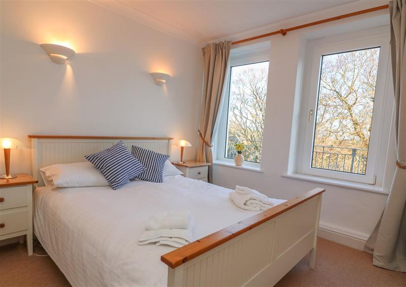 Double bedroom at 3 Melbury, Salcombe, Devon