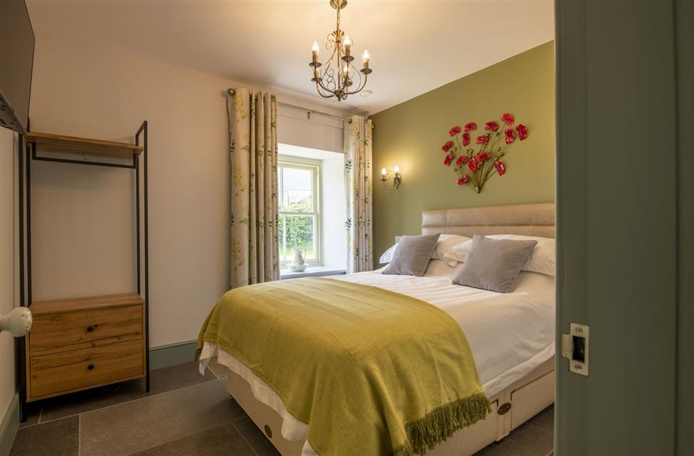 Bedroom two with a 4’6 double bed at 3 Mill Cottages, Richmond