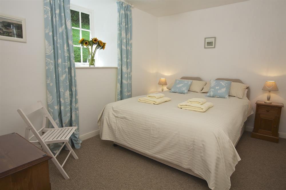 Double room with King-size bed at 3 Moult Farm Cottage in , Salcombe