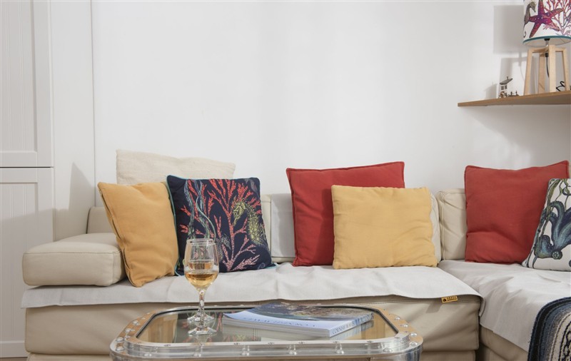 Enjoy the living room (photo 2) at 3 Pentowan Court, Cornwall