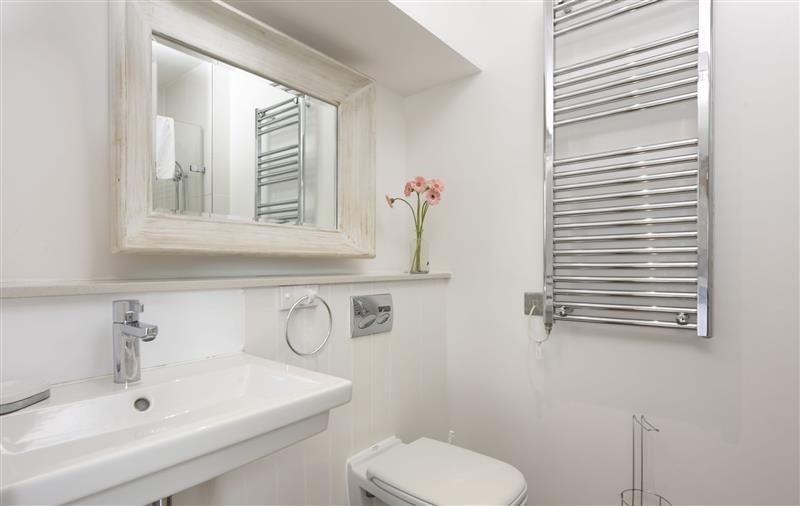 This is the bathroom at 3 Porthminster Mews, Cornwall