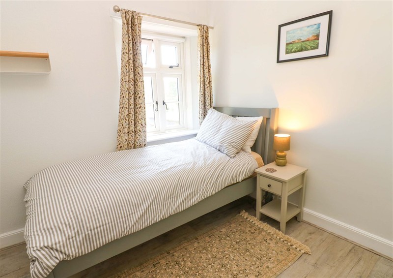 One of the 3 bedrooms (photo 3) at 3 Railway Cottages, Long Marton near Appleby-In-Westmorland